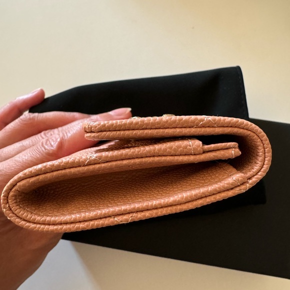 💞Authentic💞Chanel Card Holder - 23P Rose Beige Flap O Card Holder - Picture 3 of 13